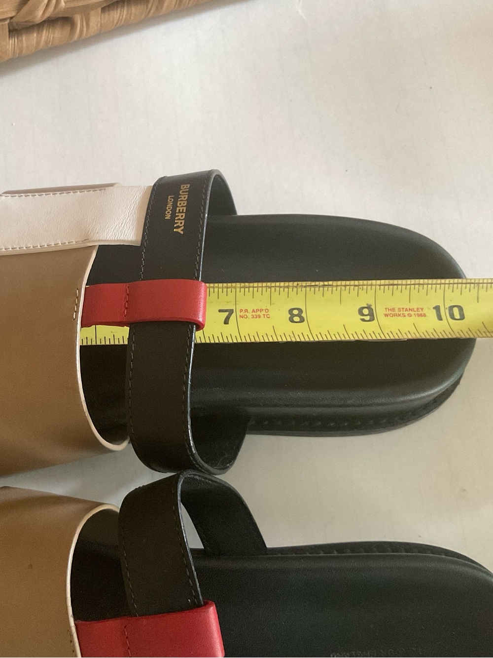 Burberry Women's Woven Slide Sandals - Picture 12 of 13